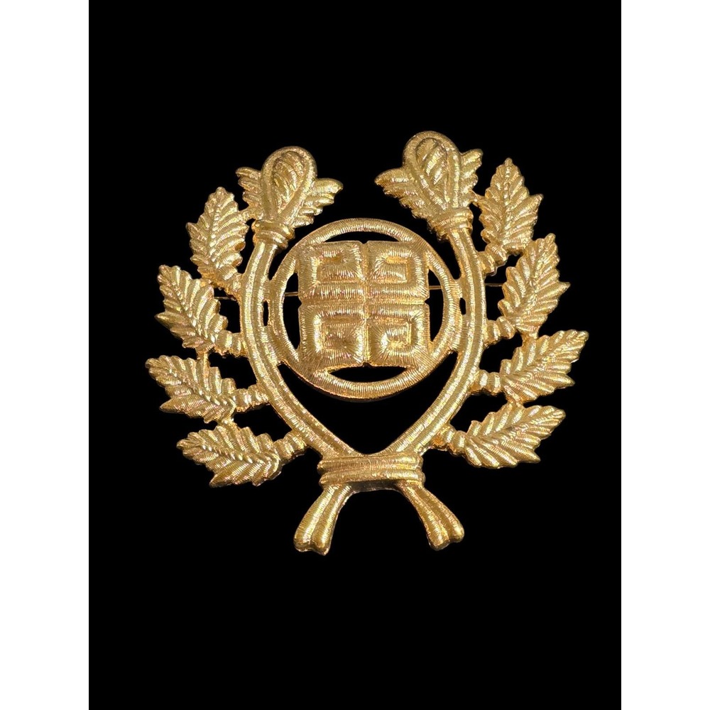 Iconic  Givenchy Gold Tone 4G Logo Laurel Wreath Brooch Pin Paris New York